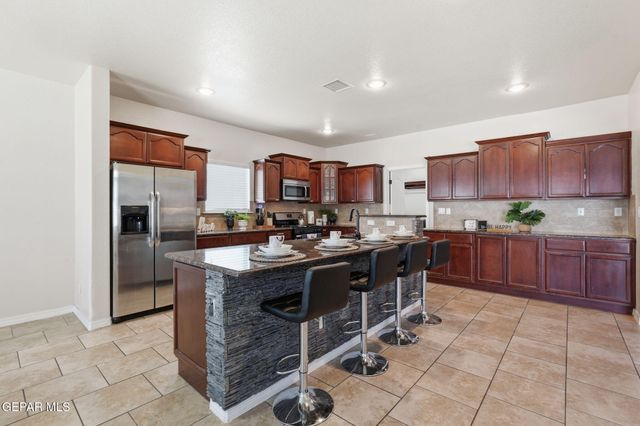 14549 Shady River Avenue, El Paso, TX 79938