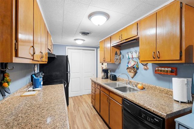 529 N LEAVITT AVENUE, Orange City, FL 32763