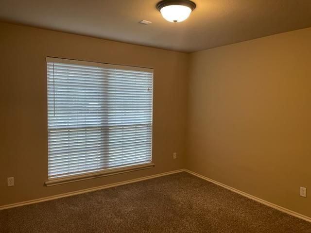 401 Durkee Road, Yukon, OK 73099
