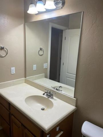 401 Durkee Road, Yukon, OK 73099