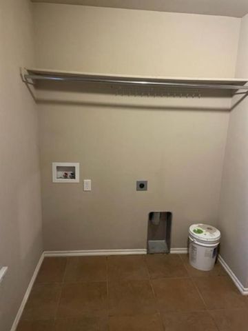 401 Durkee Road, Yukon, OK 73099