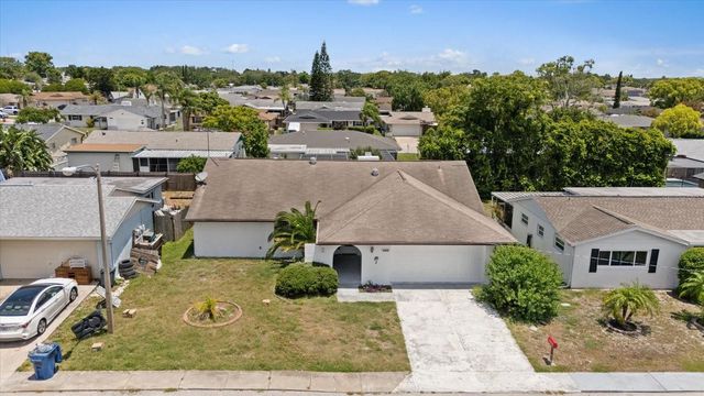 7025 KINGSWAY DRIVE, Port Richey, FL 34668