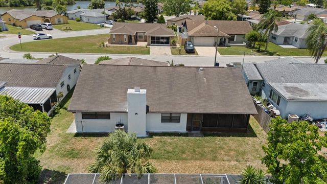 7025 KINGSWAY DRIVE, Port Richey, FL 34668