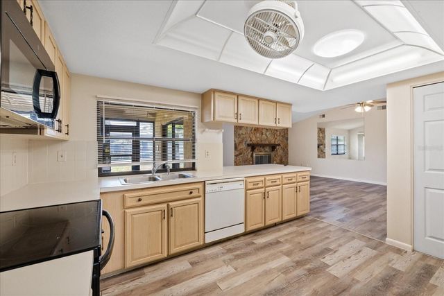 7025 KINGSWAY DRIVE, Port Richey, FL 34668