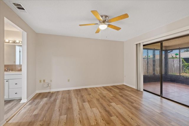 7025 KINGSWAY DRIVE, Port Richey, FL 34668