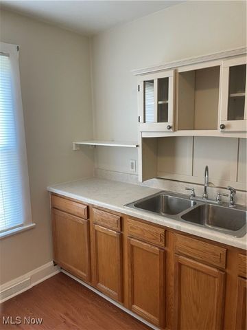 1516 Midland Avenue, Youngstown, OH 44509