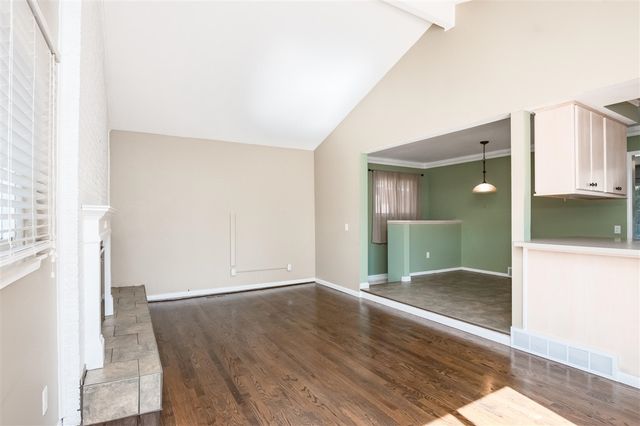 2021 Castleton Drive, Troy, MI 48083