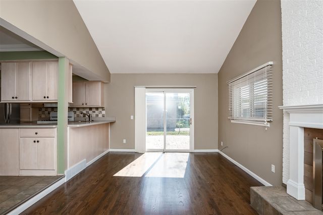 2021 Castleton Drive, Troy, MI 48083