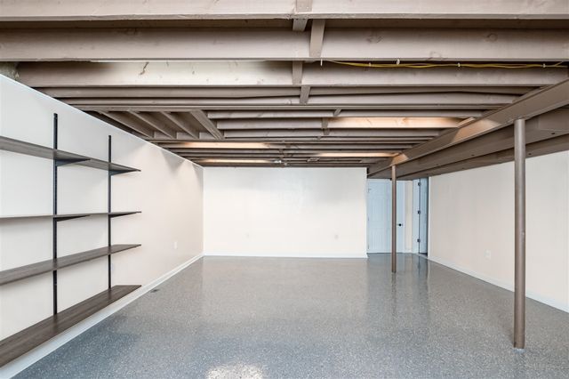 2021 Castleton Drive, Troy, MI 48083