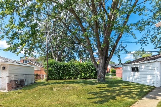 2021 Castleton Drive, Troy, MI 48083