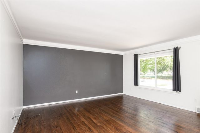 2021 Castleton Drive, Troy, MI 48083