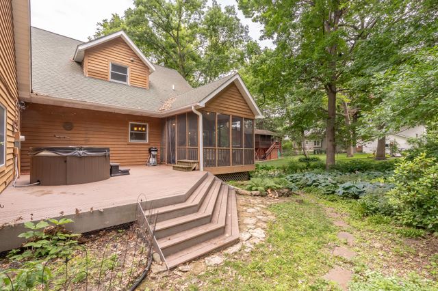 5511 Hugo Road, White Bear Twp, MN 55110