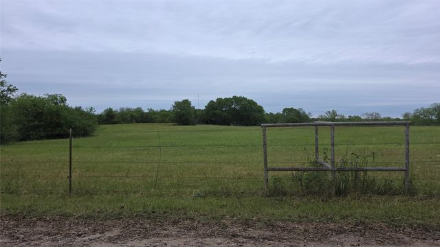 3392 Fm 896, Leonard, TX 75452