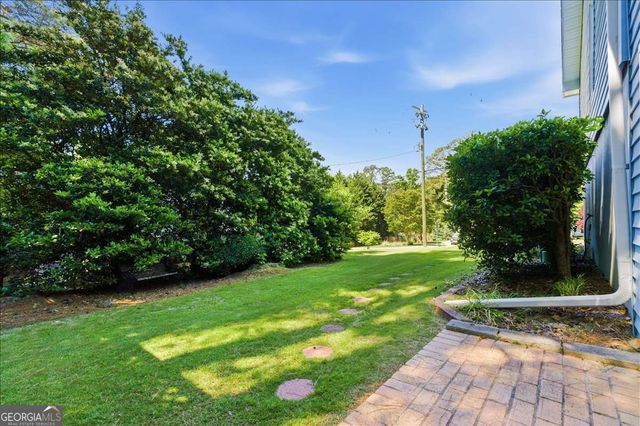 6812 Sky Lane Drive, Acworth, GA 30102
