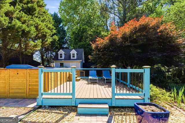 6812 Sky Lane Drive, Acworth, GA 30102