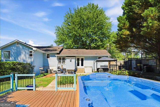 6812 Sky Lane Drive, Acworth, GA 30102