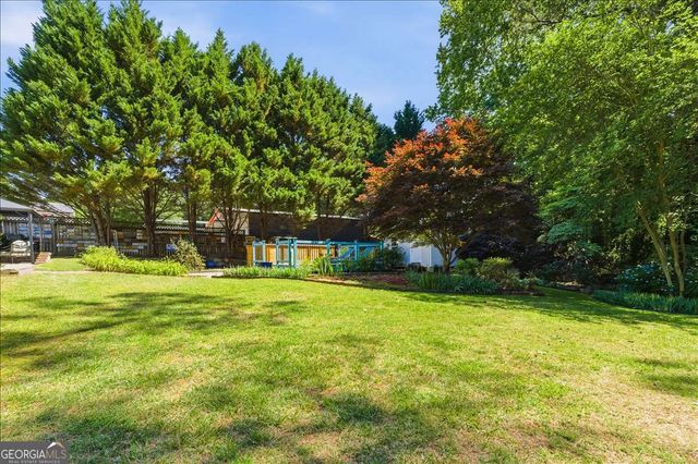 6812 Sky Lane Drive, Acworth, GA 30102