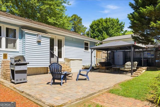 6812 Sky Lane Drive, Acworth, GA 30102