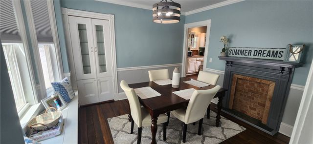 26 Carey Street, Newport, RI 02840
