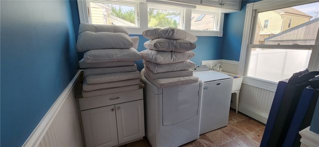 26 Carey Street, Newport, RI 02840