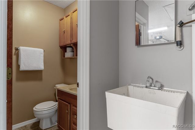 10180 N Citrus Springs Boulevard, Citrus Springs, FL 34434