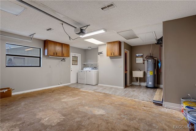 10180 N Citrus Springs Boulevard, Citrus Springs, FL 34434