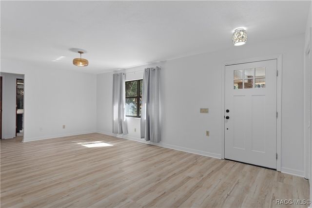 10180 N Citrus Springs Boulevard, Citrus Springs, FL 34434