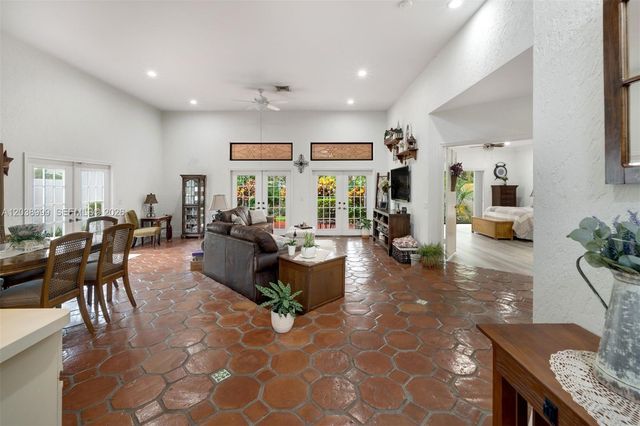 6540 Via Rosa, Boca Raton, FL 33433