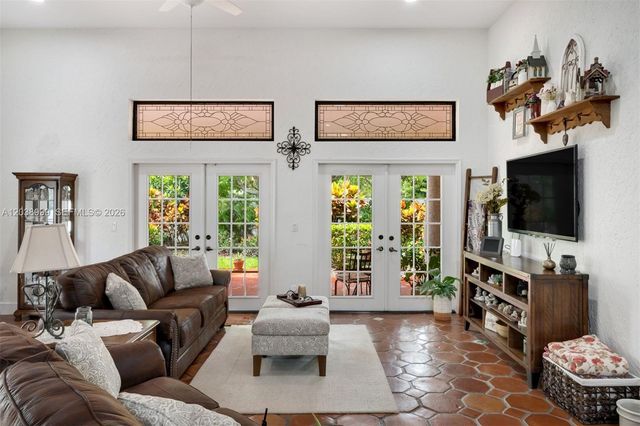 6540 Via Rosa, Boca Raton, FL 33433