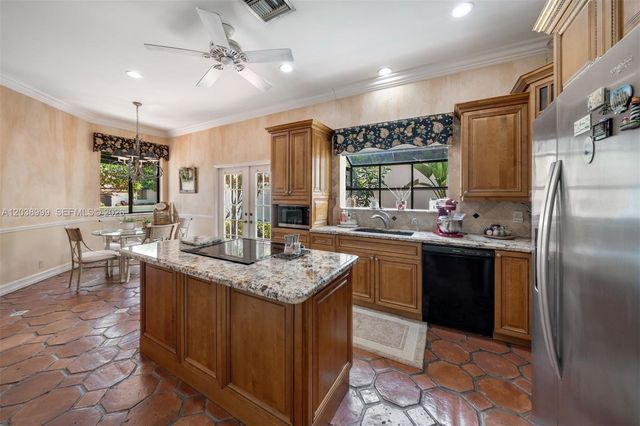 6540 Via Rosa, Boca Raton, FL 33433