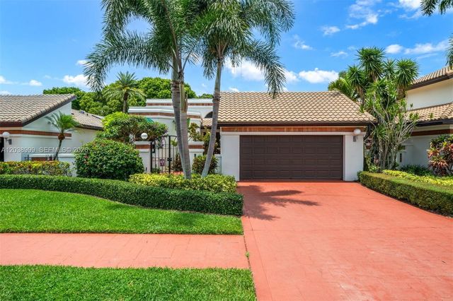 6540 Via Rosa, Boca Raton, FL 33433