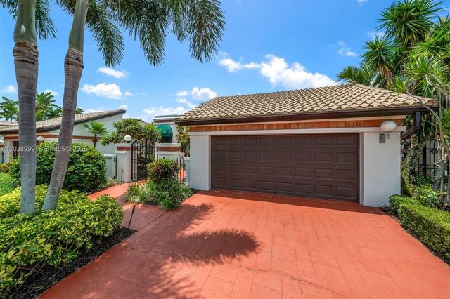 6540 Via Rosa, Boca Raton, FL 33433