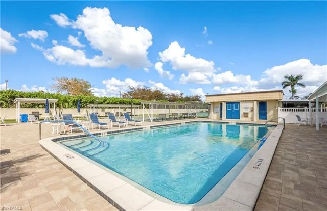 45 Tozer CT, Fort Myers, FL 33919