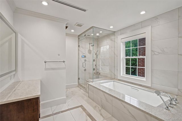 118 4th Street, Garden City, NY 11530