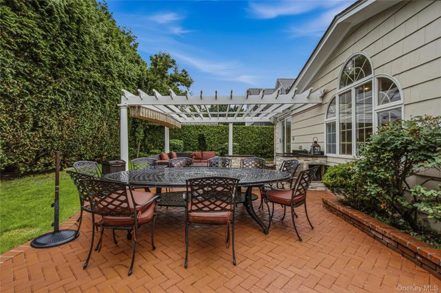 118 4th Street, Garden City, NY 11530
