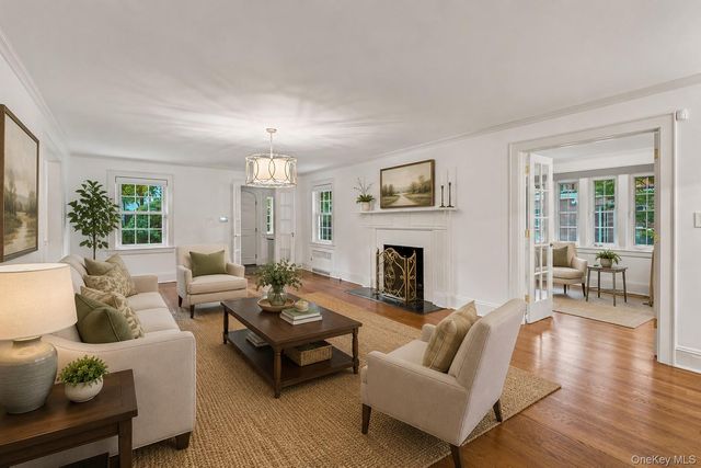 118 4th Street, Garden City, NY 11530