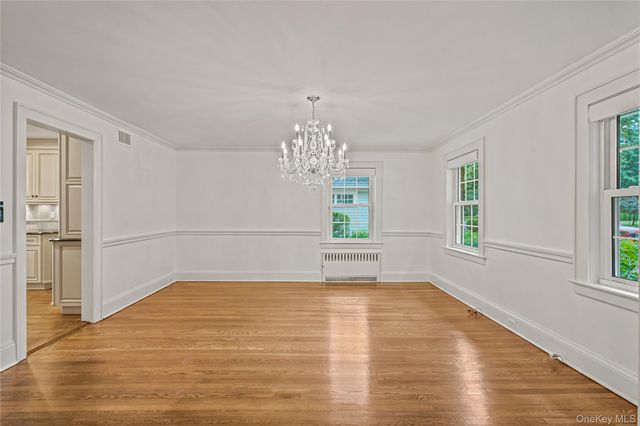 118 4th Street, Garden City, NY 11530