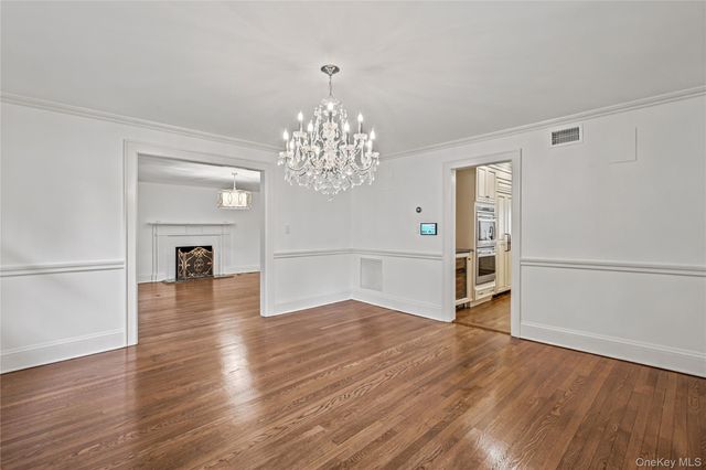 118 4th Street, Garden City, NY 11530