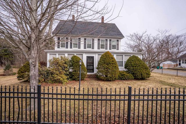 308 Main Street, Fremont, NH 03044