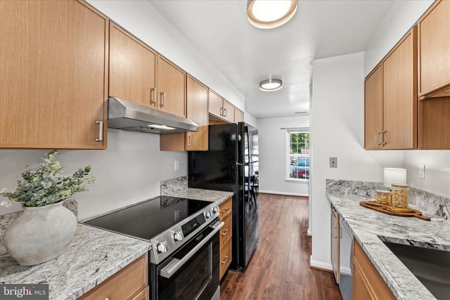 5838 BURKE MANOR CT, Burke, VA 22015