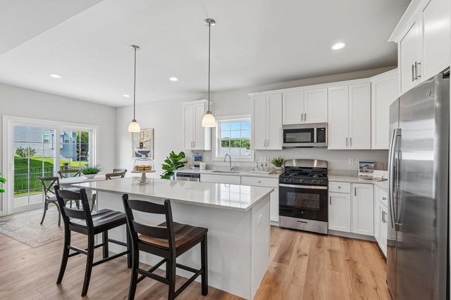 1730 Monte Vista DRIVE, Lake Geneva, WI 53147
