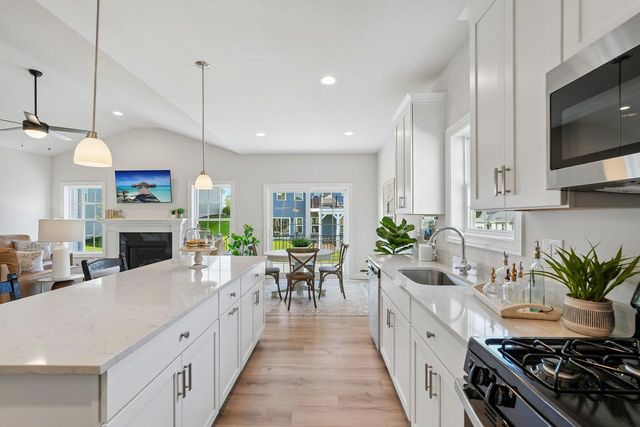 1730 Monte Vista DRIVE, Lake Geneva, WI 53147