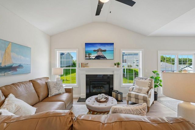 1730 Monte Vista DRIVE, Lake Geneva, WI 53147