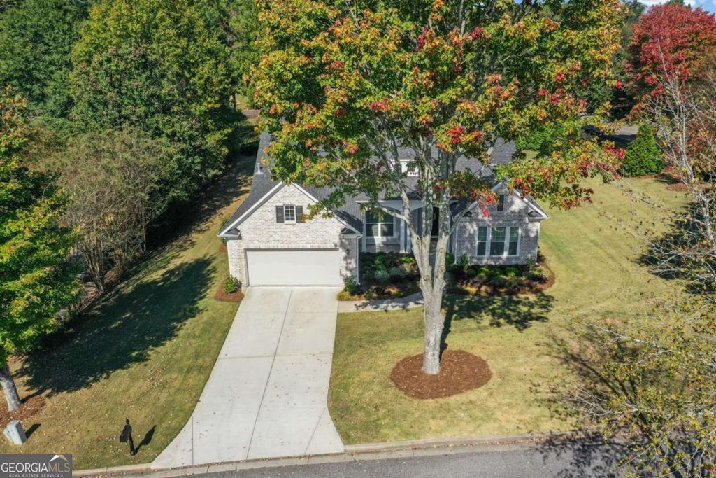900 Ravenwood Way, Canton, GA 30115