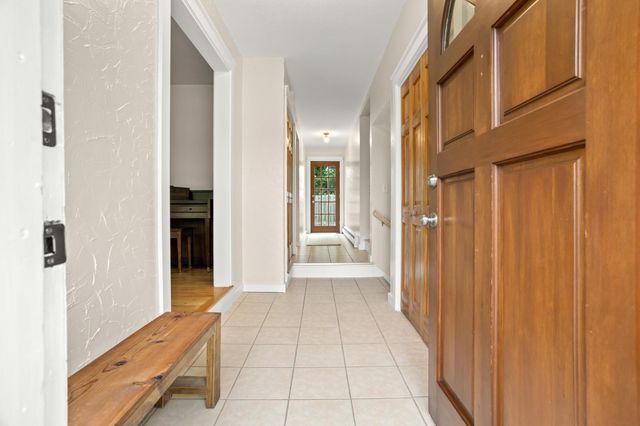 210 29th Avenue N, Fargo, ND 58102