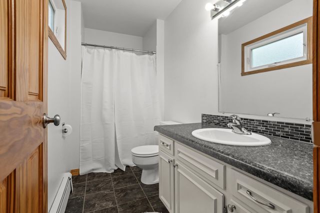 210 29th Avenue N, Fargo, ND 58102