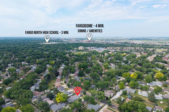 210 29th Avenue N, Fargo, ND 58102