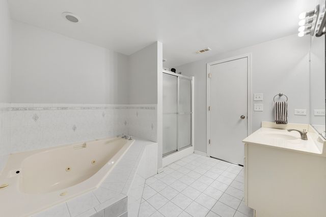 7809 Bristol Park Drive 2SW, Tinley Park, IL 60477