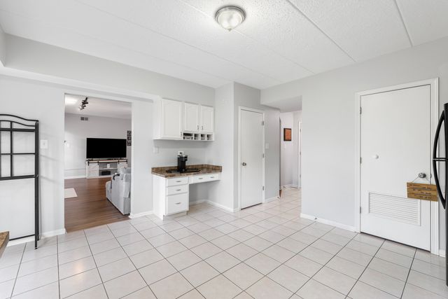7809 Bristol Park Drive 2SW, Tinley Park, IL 60477