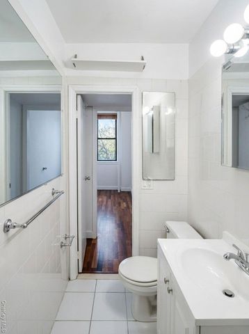 21-28 35 Street 1G, Astoria, NY 11105